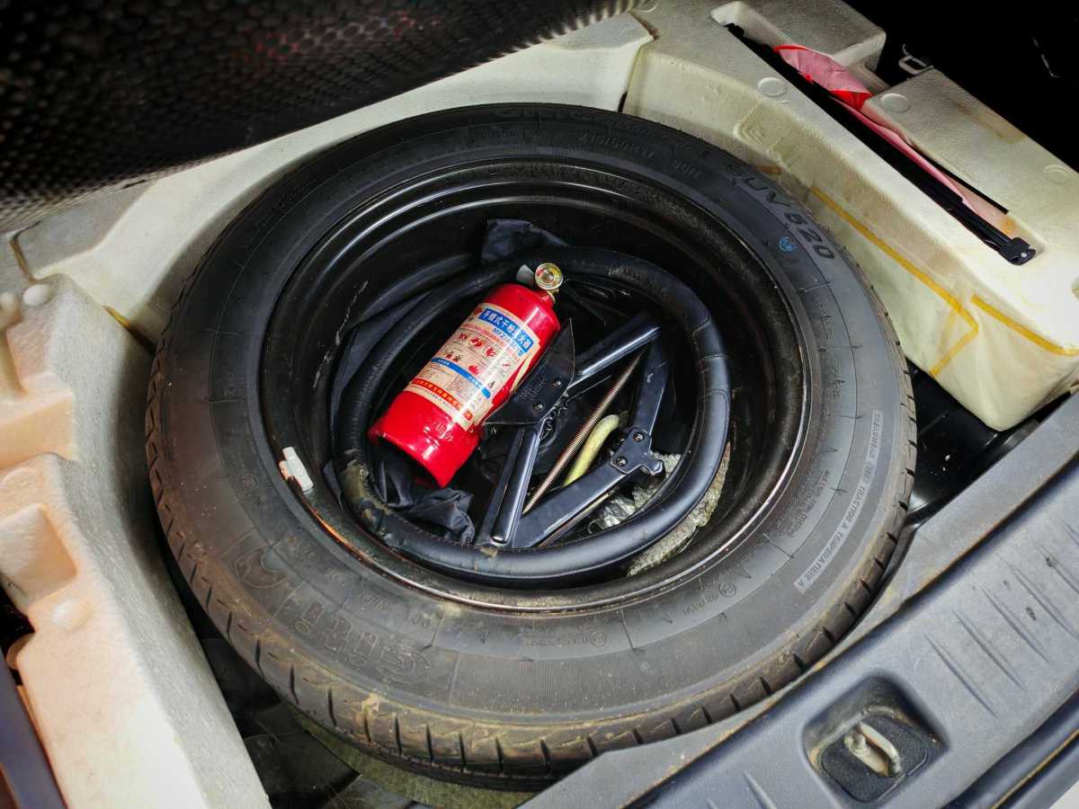 Forthing JOYEAR X3 2016 immagine di auto #21