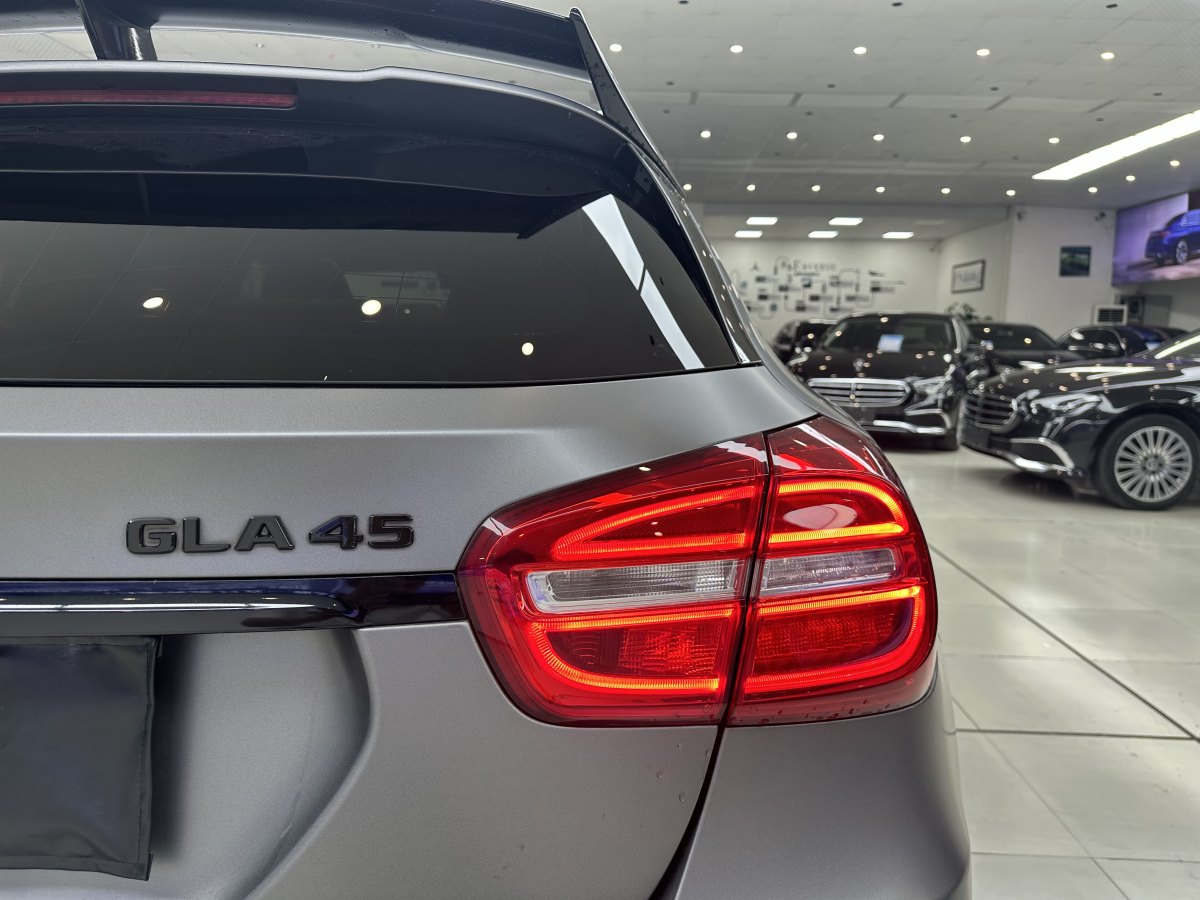 Mercedes-Benz GLA AMG 2016 car image #21