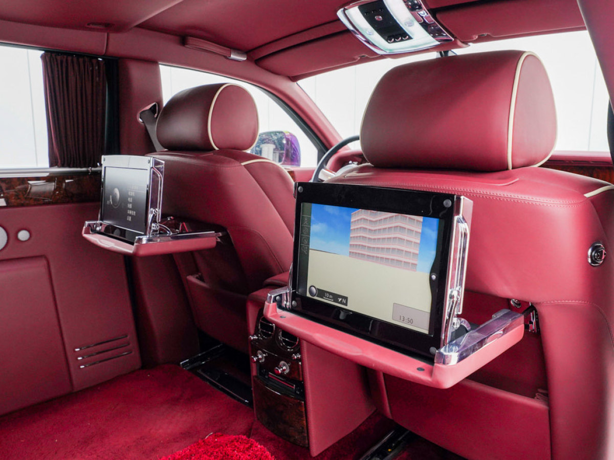 Rolls-Royce Phantom 2016 car image #21