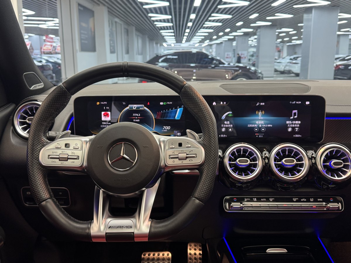 Mercedes-Benz GLB AMG 2020 immagine di auto #21