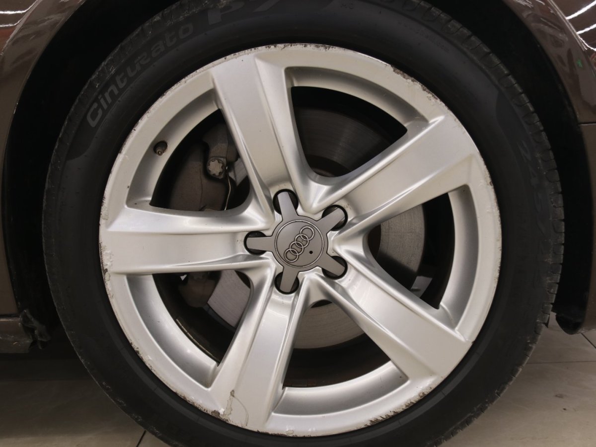 Audi Q6L Sportback e-tron 2012 immagine di auto #21