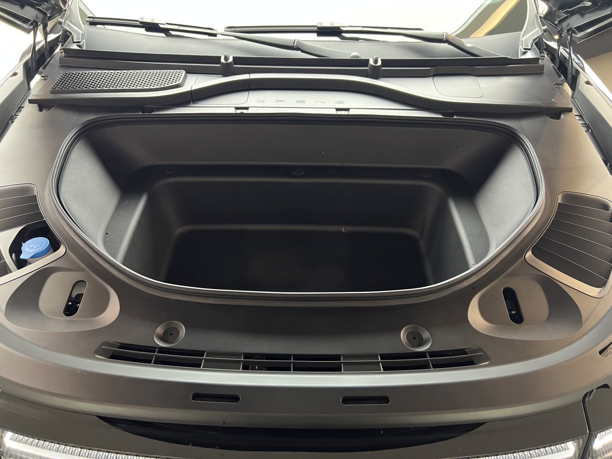 Xpeng G9 2024 immagine di auto #21