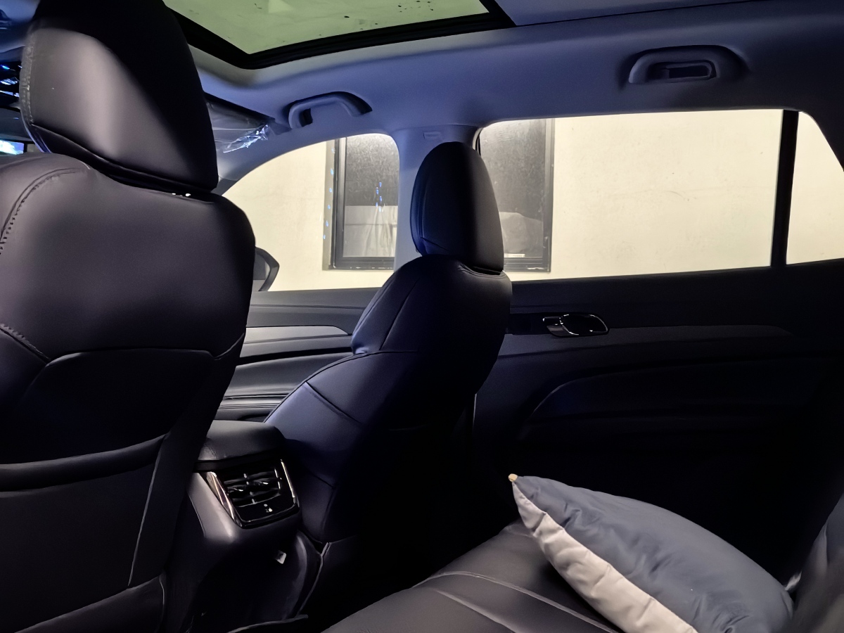 Ford Equator Sport 2022 car image #21