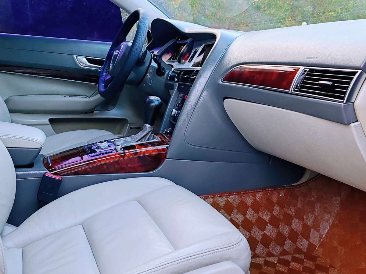 Audi A6 2011 car image #21