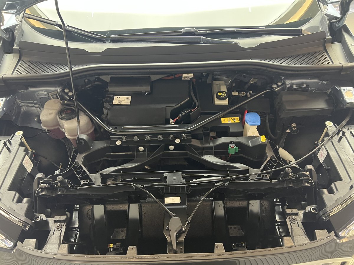 Audi Q4 e-tron 2023 immagine di auto #21