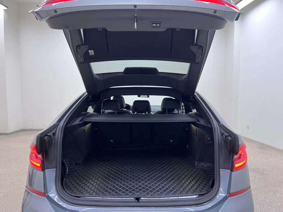 BMW 6 Series GT 2020 immagine di auto #21