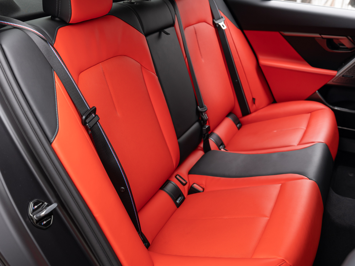 BMW M5 New Energy 2025 car image #21