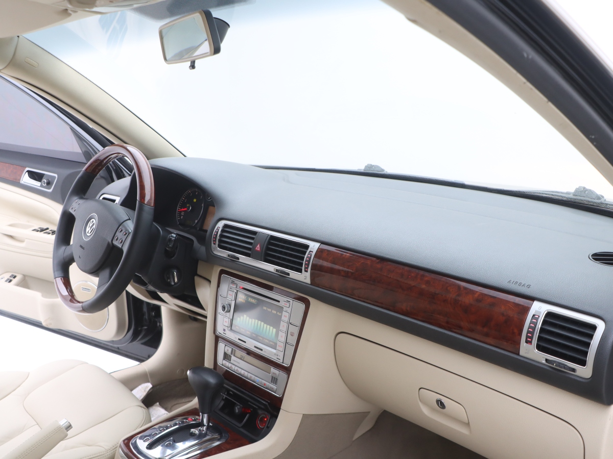 Volkswagen Passat Lingyu 2010 car image #21