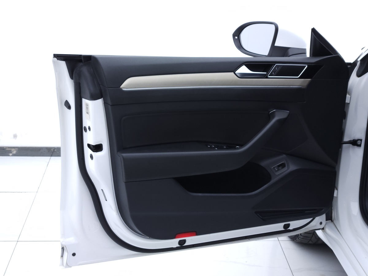 Volkswagen CC 2019 immagine di auto #21