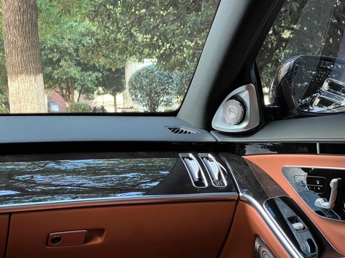 Mercedes-Benz GL AMG 2023 immagine di auto #21