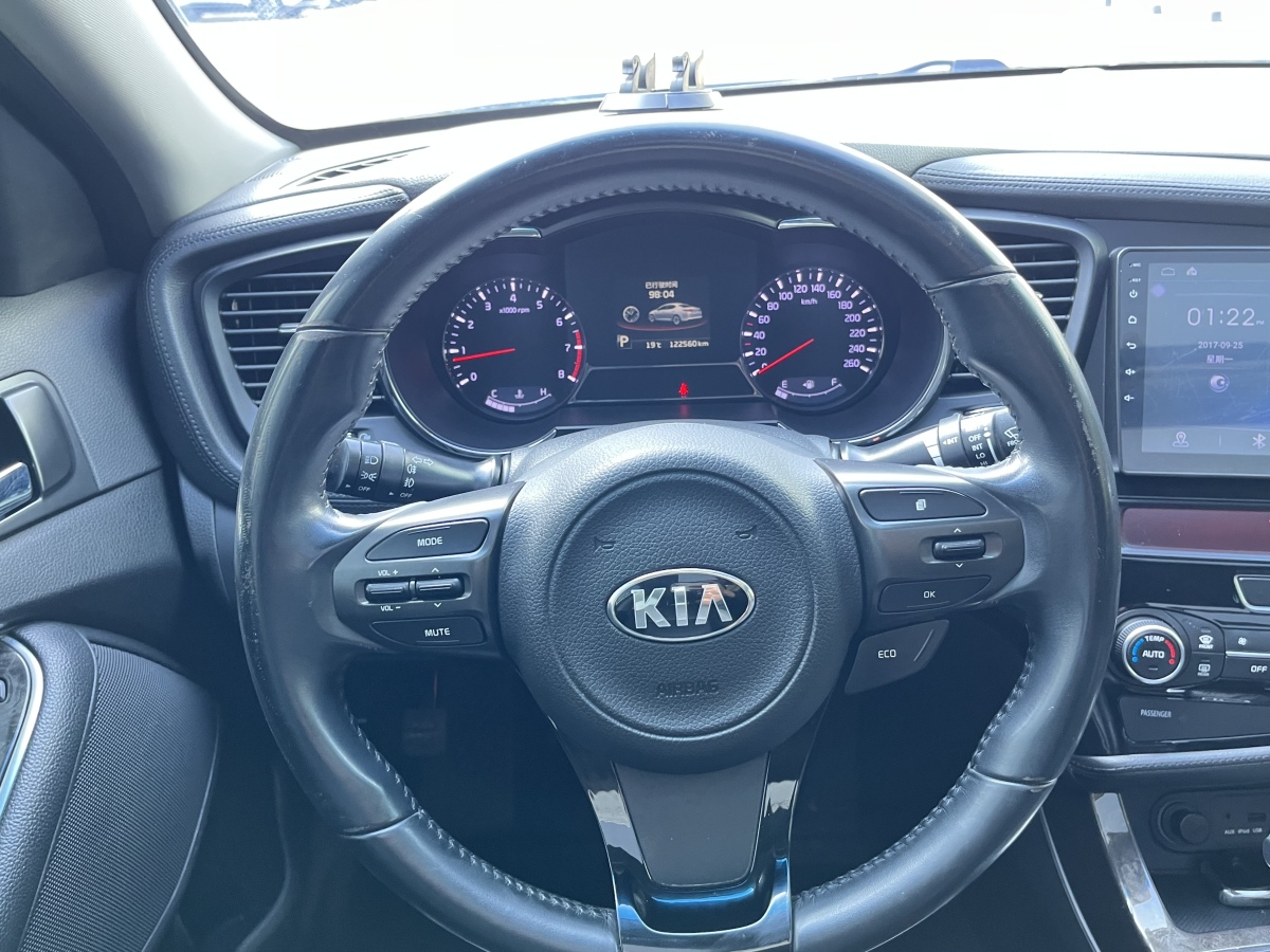 Kia K5 (Imported) 2015 immagine di auto #21