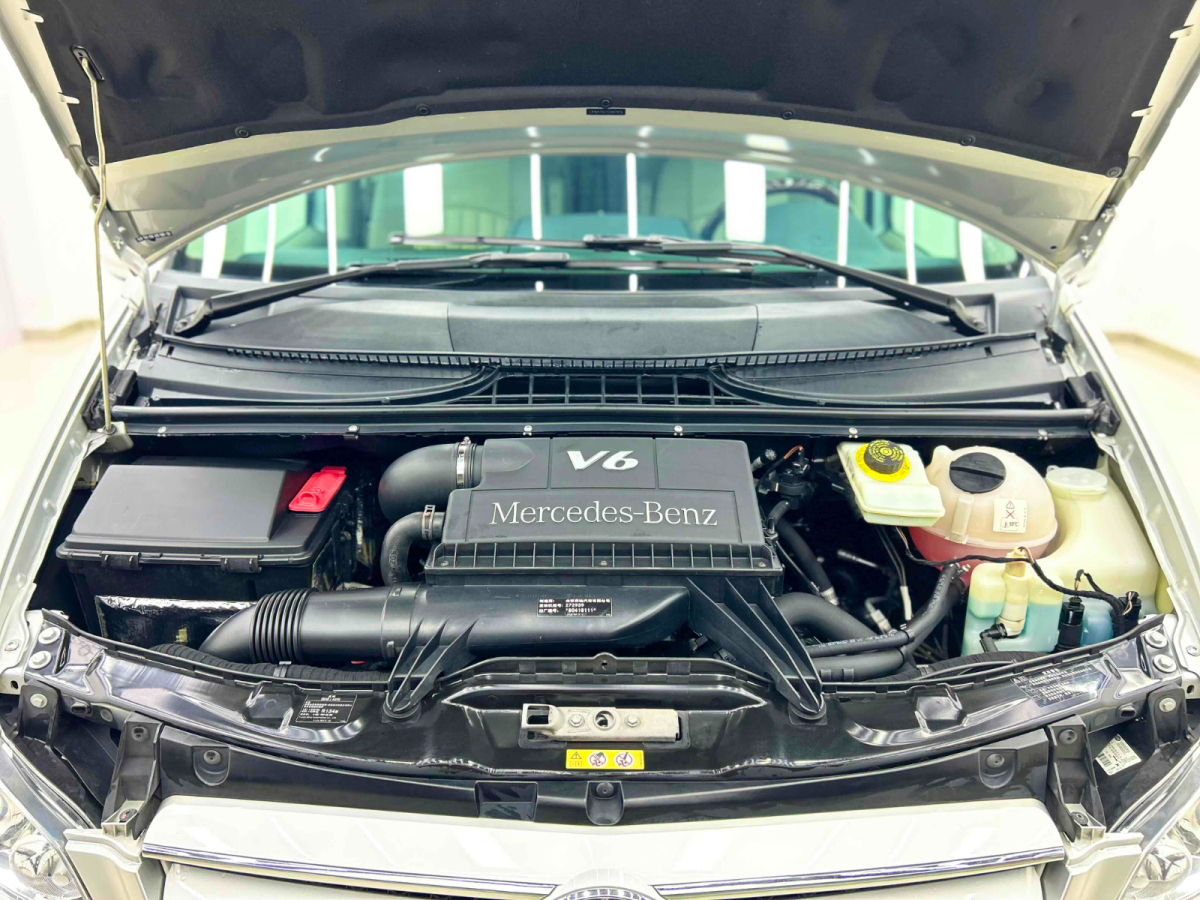 Mercedes-Benz Viano (Imported) 2014 car image #21