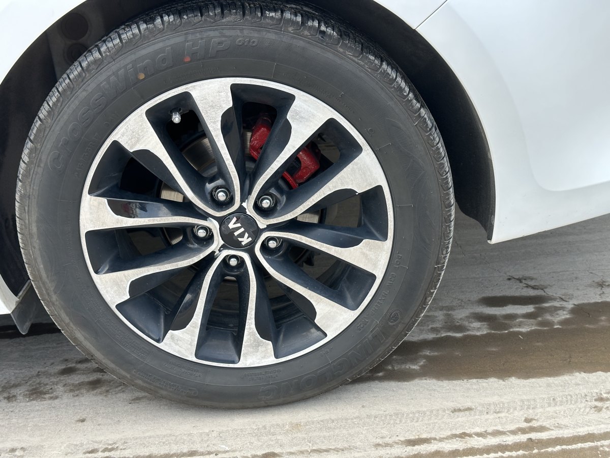 Kia K5 (Imported) 2019 صورة سيارة #21