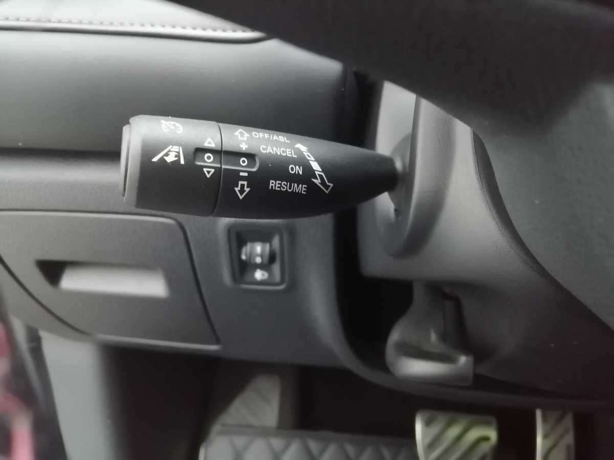 MG HS 2019 car image #21