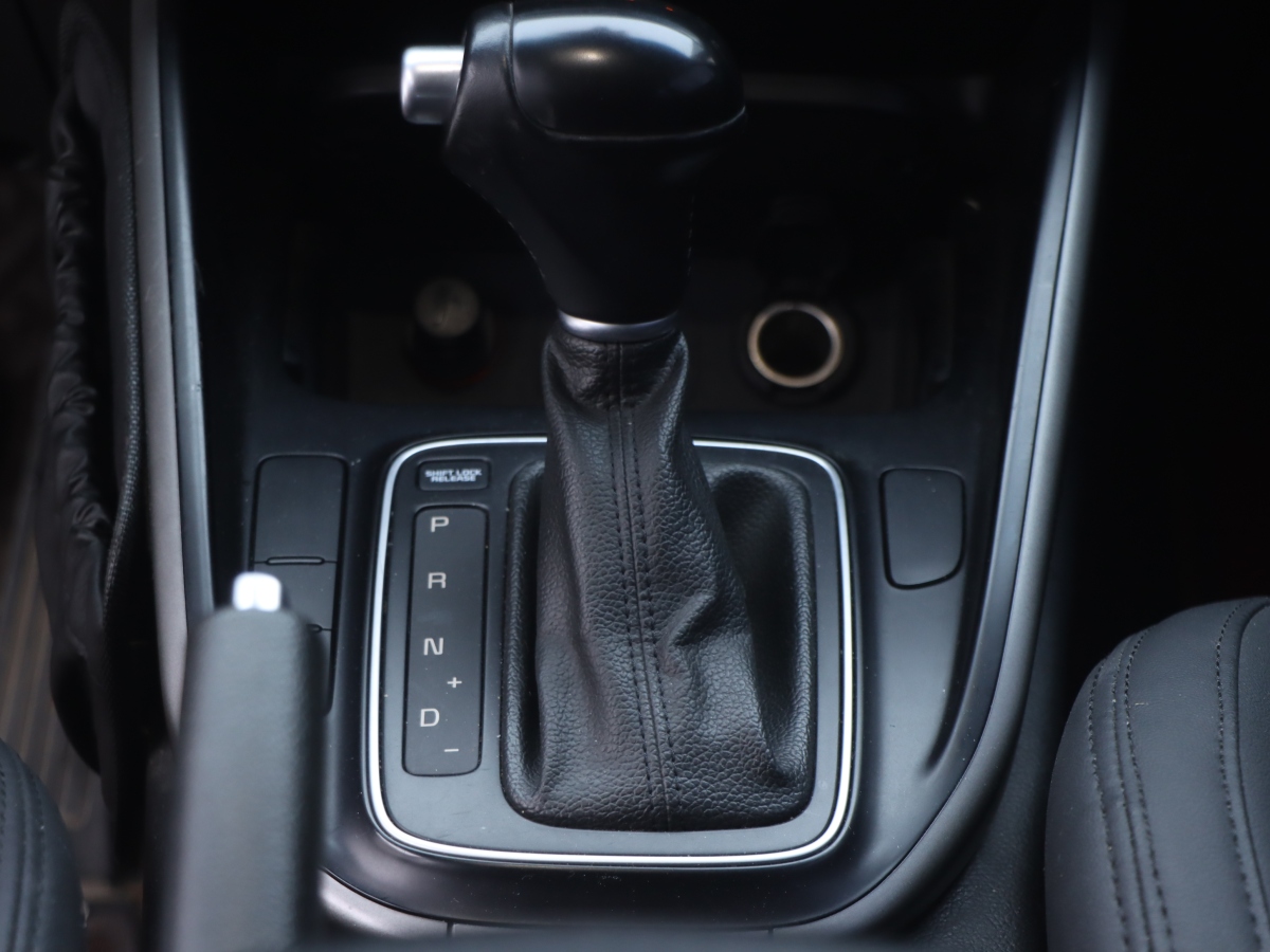 起亚 佳乐 2016 汽车图片 #21