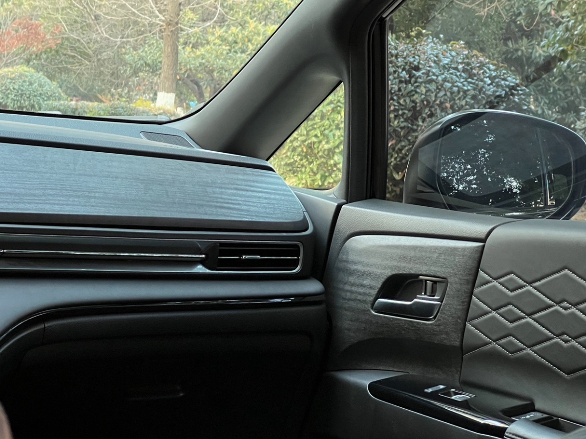 Honda Elysion 2024 #21 Honda Elysion 2024 car image #21