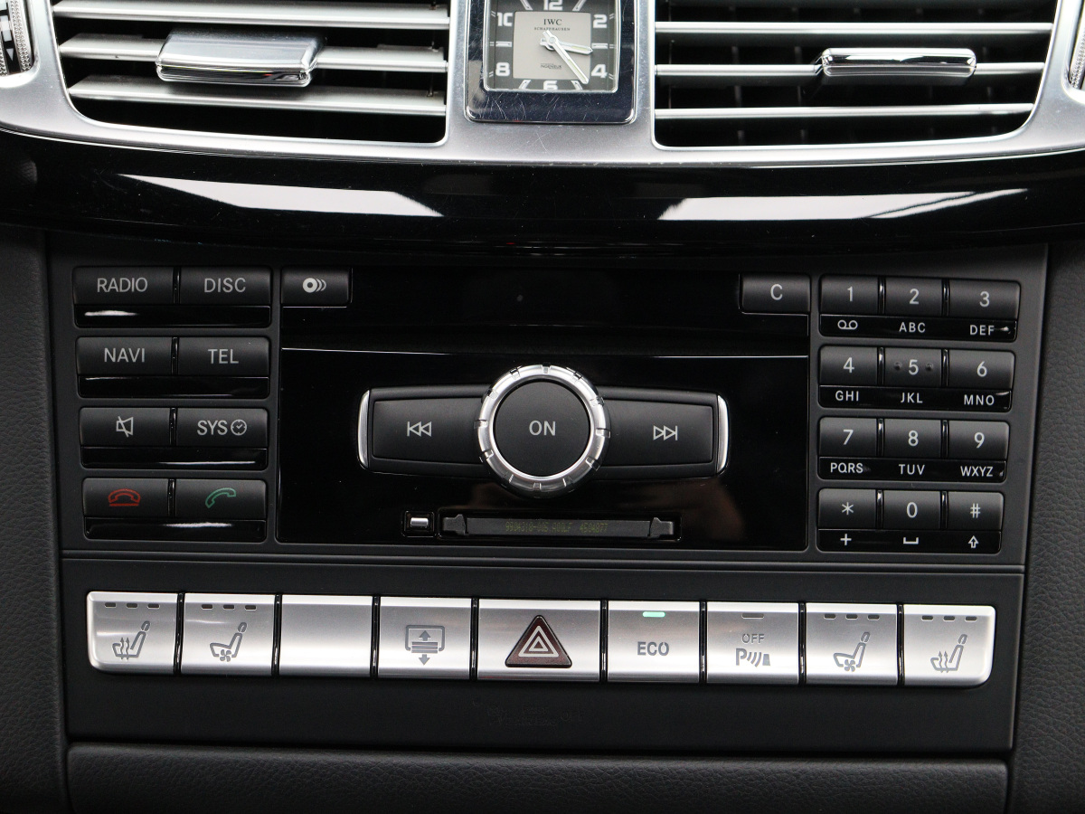 Mercedes-Benz 2012 car image #21