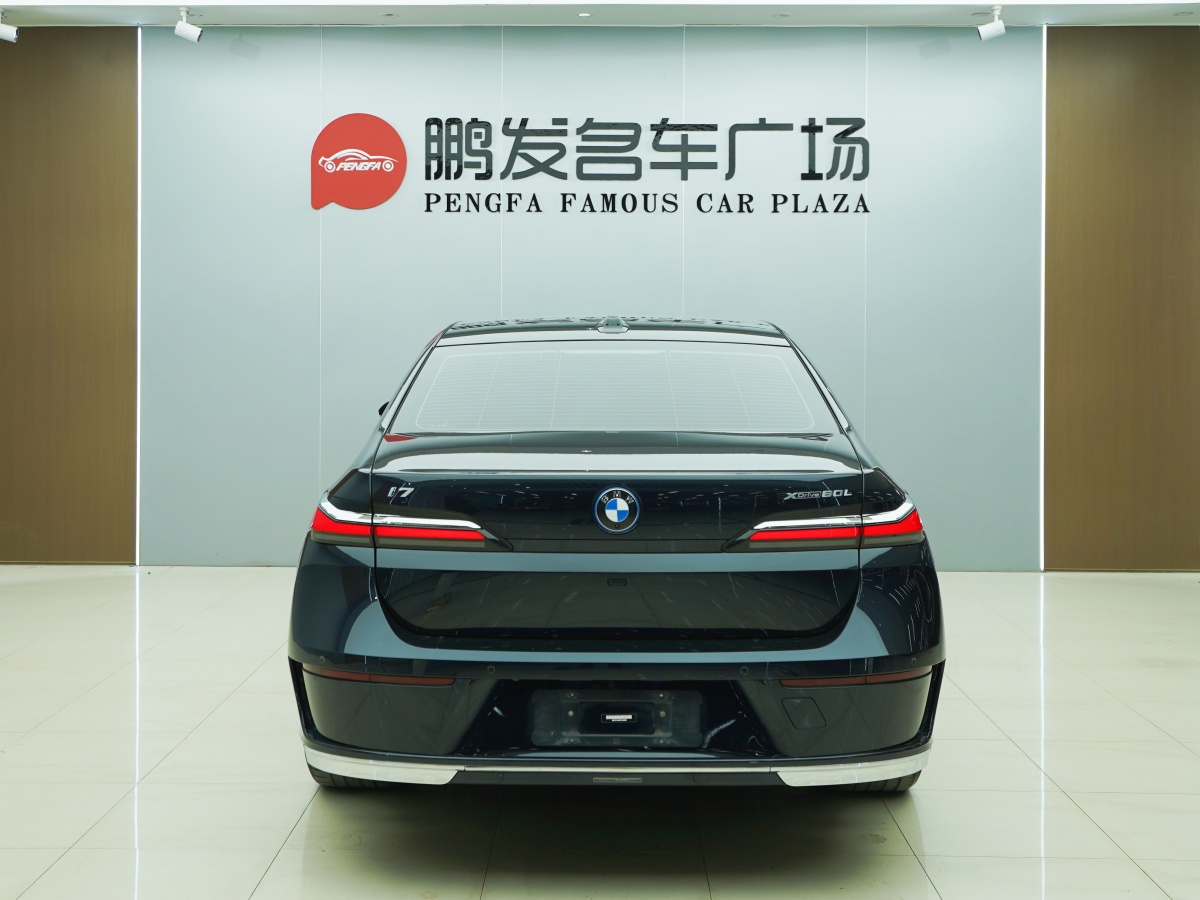 BMW i7 2023 imagen de coche #21