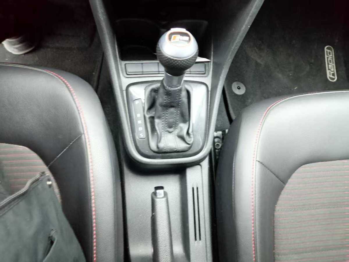 Skoda Rapid Spaceback 2016 immagine di auto #21