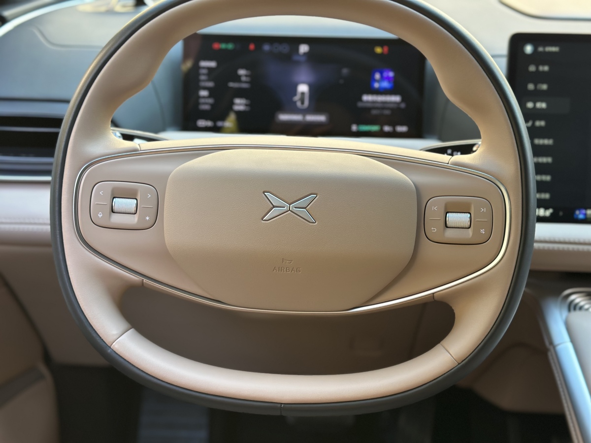 Xpeng G9 2025 imagem de carro #21