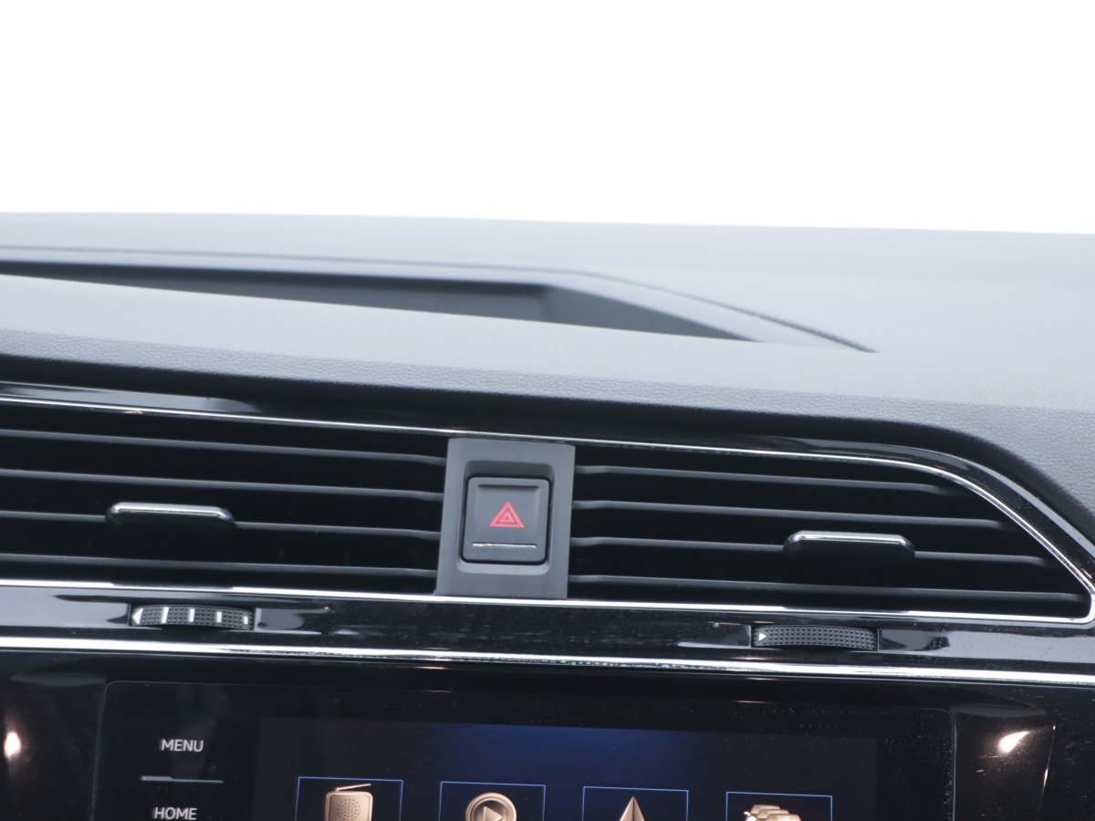 Volkswagen Tiguan L New Energy 2020 изображение автомобиля #21