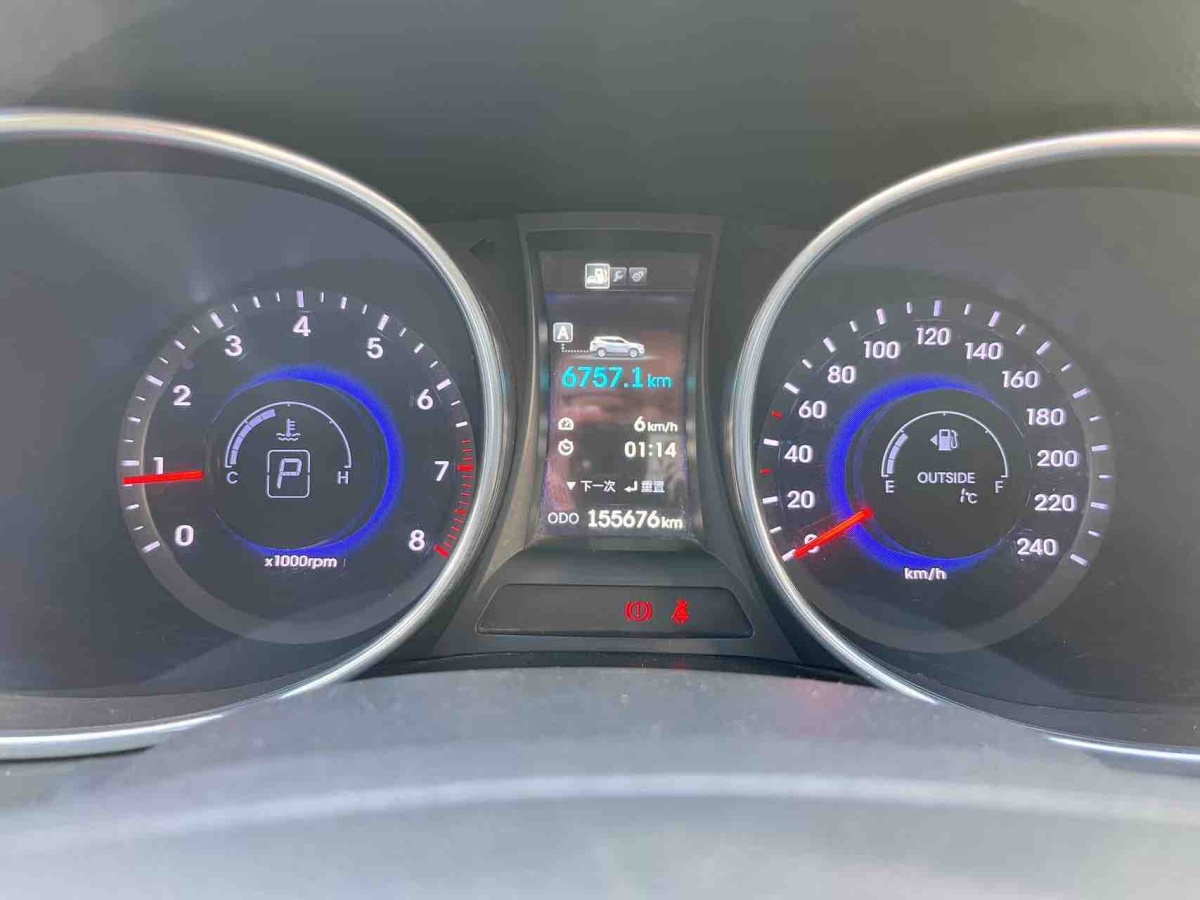 Hyundai Santa Fe 2013 car image #21