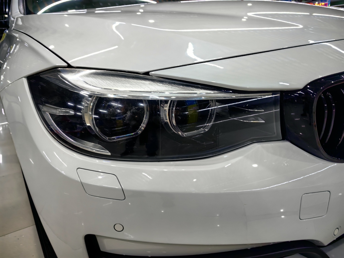 BMW 3 Series GT 2017 immagine di auto #21