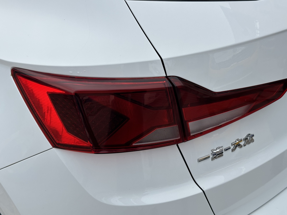 Jetta VS5 2021 car image #21