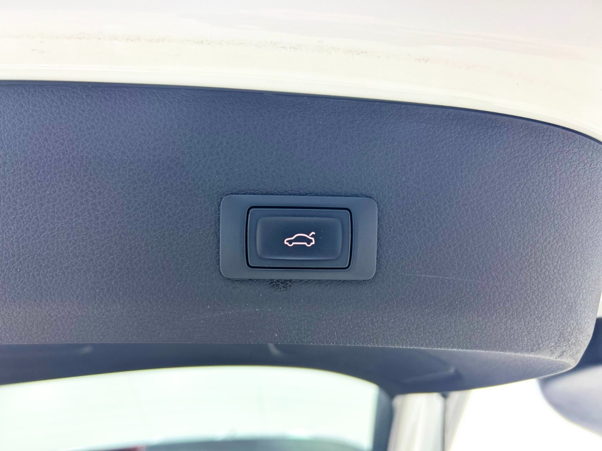 Audi 2014 car image #21