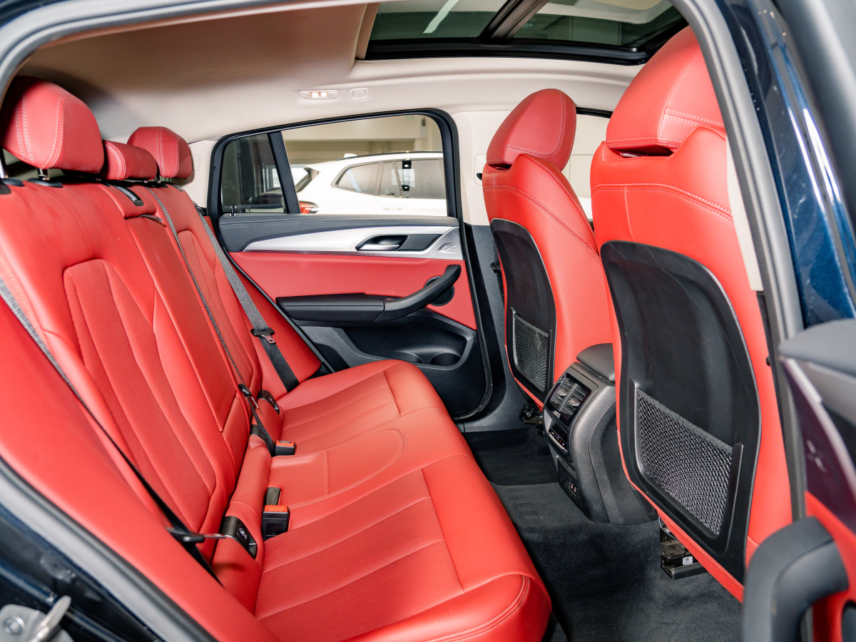 BMW X4 2023 image de voiture #21