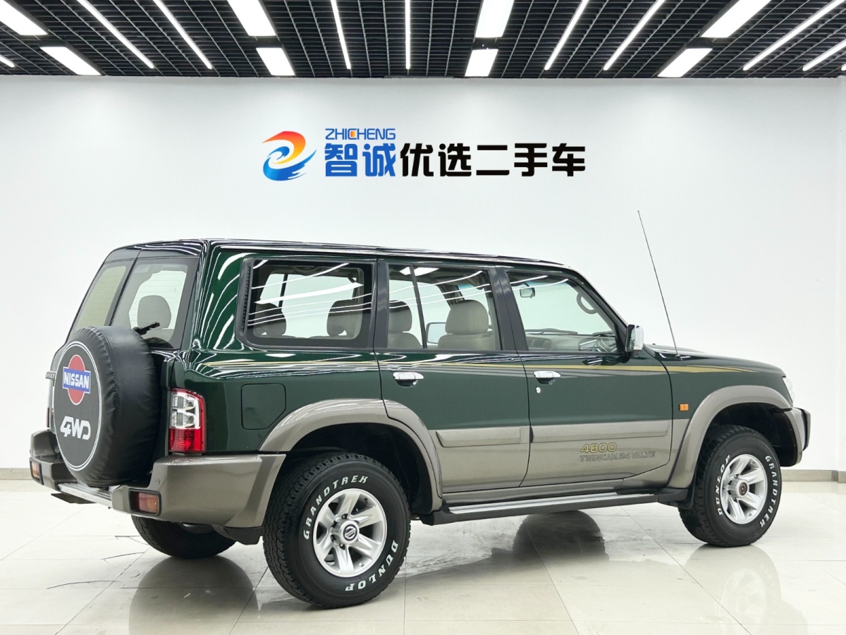 日产 途乐 2004 汽车图片 #21