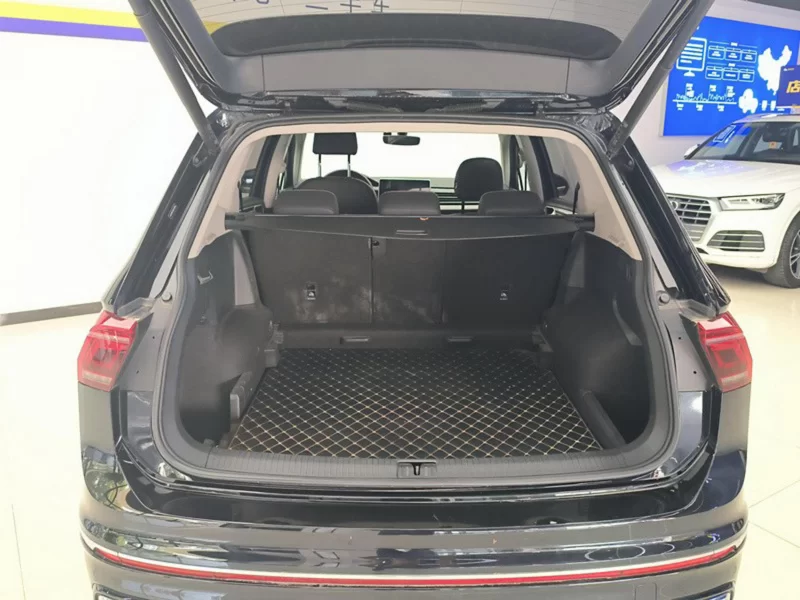 Volkswagen Tiguan L 2021 car image #21