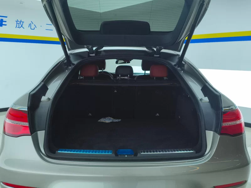 Mercedes-Benz GLC Coupe AMG 2019 صورة سيارة #21