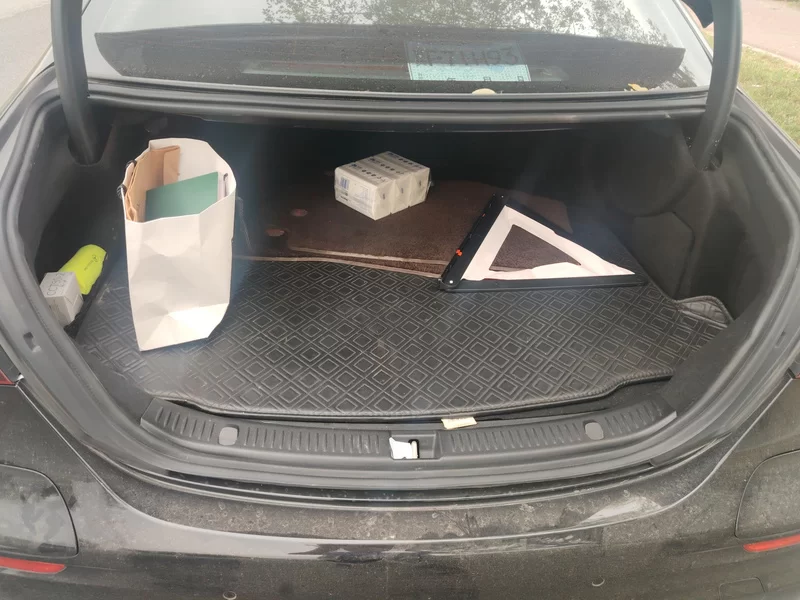 Mercedes-Benz E Class New Energy 2022 car image #21