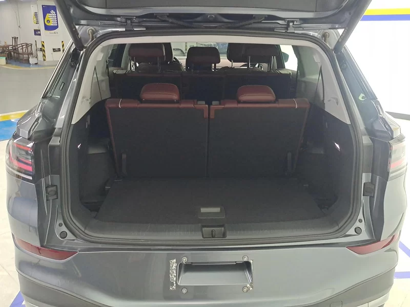 Volkswagen ID.6 X 2022 #21 Volkswagen ID.6 X 2022 immagine di auto #21