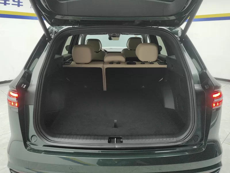 GEELY Monjaro MHEV 2024 car image #21