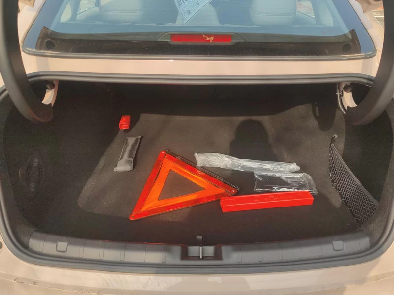 零跑汽车 零跑B01 2025 汽车图片 #21