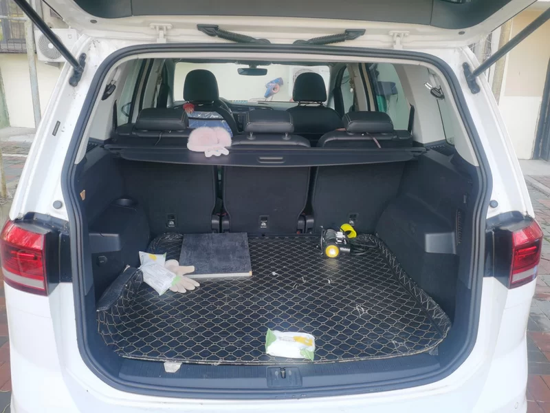 Volkswagen Touran 2018 car image #21