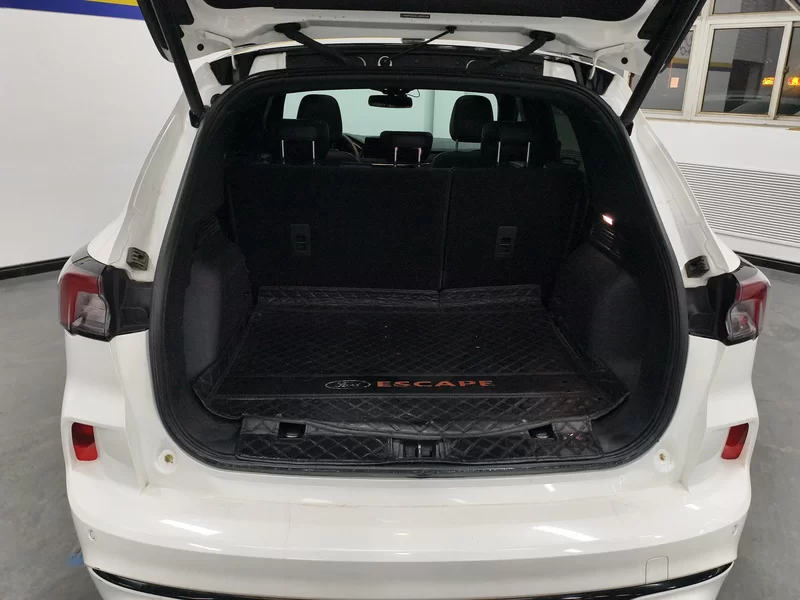 Ford Escape 2020 صورة سيارة #21