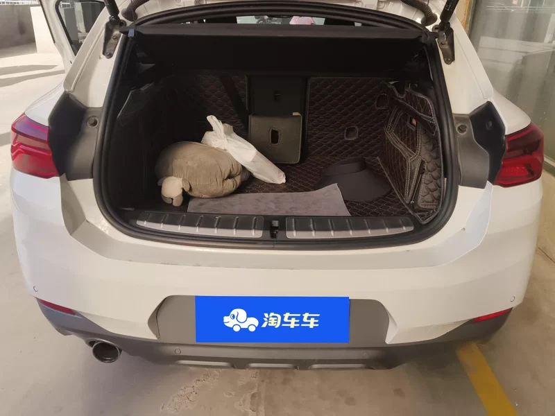 BMW X2 2018 car image #21