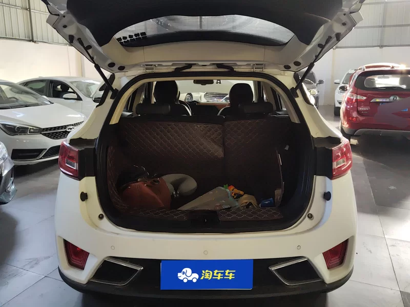 众泰 众泰T300 2018 汽车图片 #21