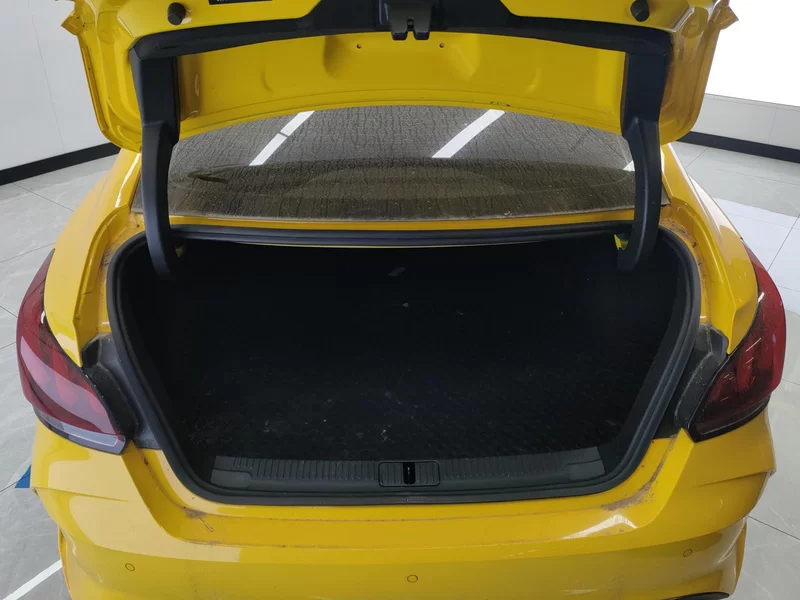 5 2023 #21 5 2023 immagine di auto #21