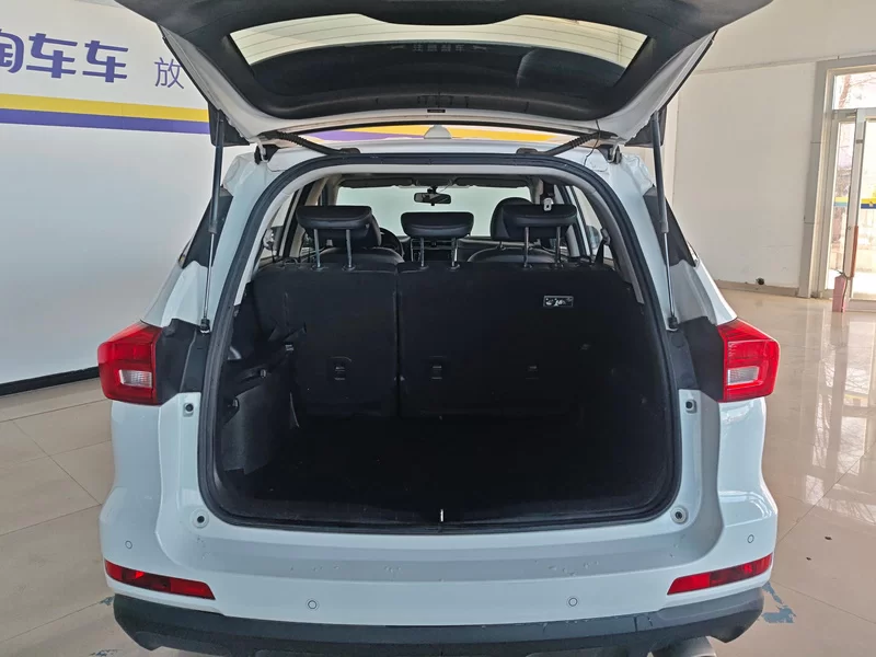 Haval M6 2018 #21 Haval M6 2018 car image #21