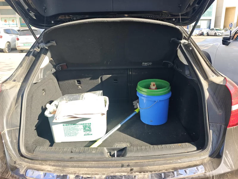 Mercedes-Benz GLA Class 2018 car image #21