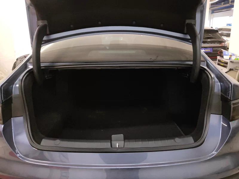 BYD Seal 05 DM-i 2025 #21 BYD Seal 05 DM-i 2025 car image #21