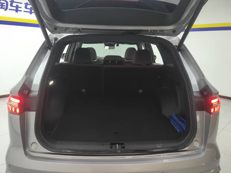 GEELY Monjaro 2024 car image #21