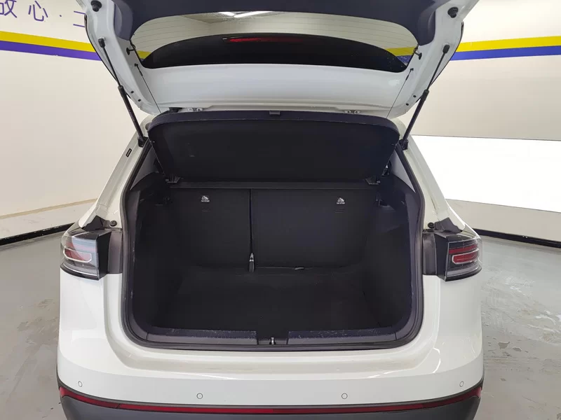 Volkswagen Tharu 2025 car image #21