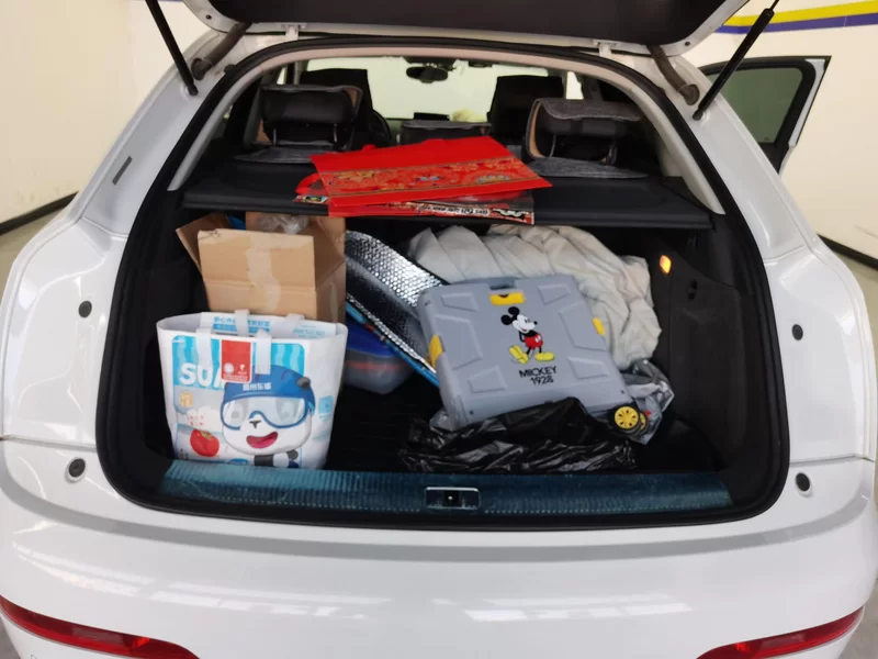 Audi Q3 2016 car image #21