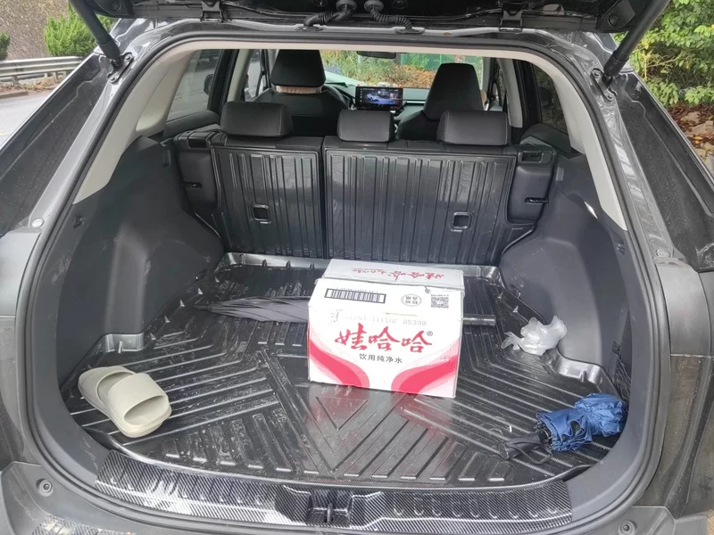 Toyota RAV4 2025 car image #21