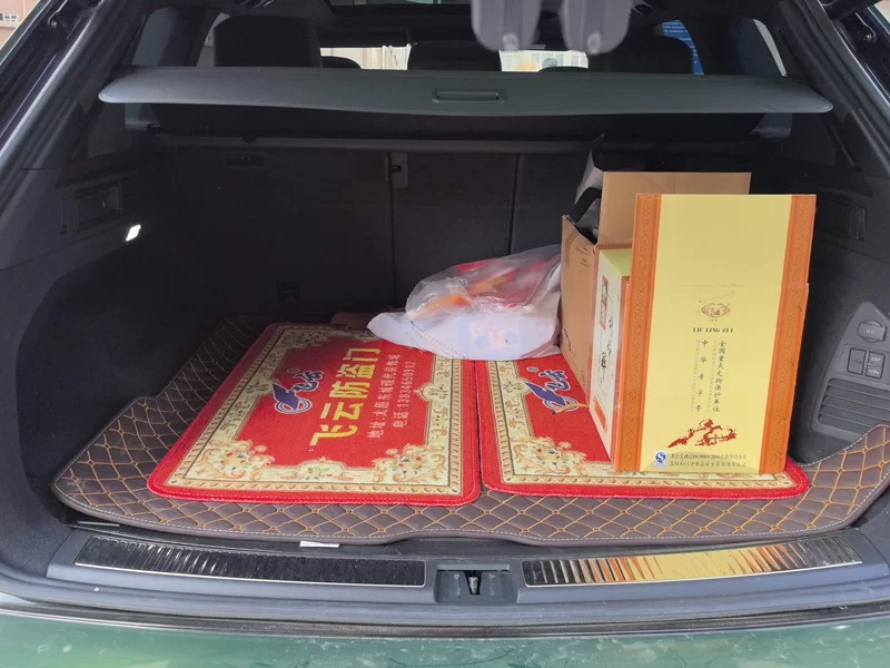 Volkswagen Touareg 2020 car image #21